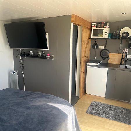 فيلا Adorable Tiny House In ريكيافيك المظهر الخارجي الصورة
